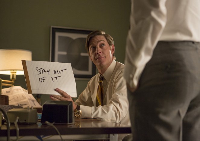 Mad Men - A Day's Work - Photos - Kevin Rahm