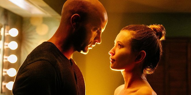 Ricky Whittle, Emily Browning