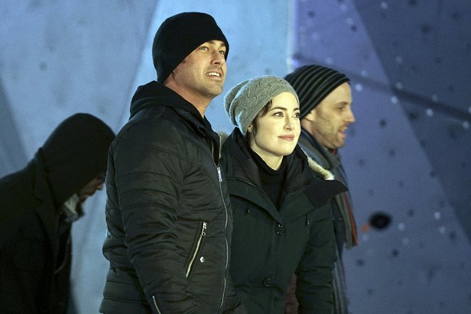 Chicago Fire - Babies and Fools - Do filme - Taylor Kinney, Charlotte Sullivan