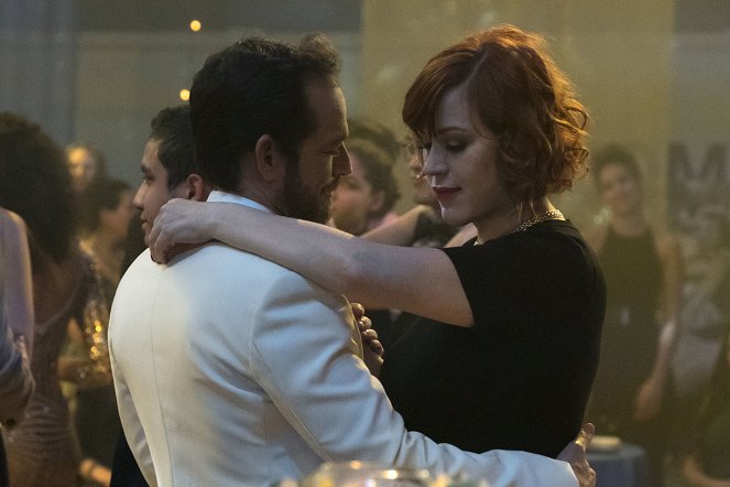 Riverdale - Chapter Eleven: To Riverdale and Back Again - Photos - Luke Perry, Molly Ringwald