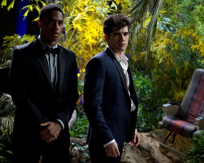Famous in Love - Not So Easy A - Do filme - Keith Powers, Carter Jenkins