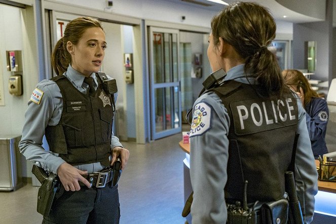 Chicago Police Department - Season 4 - Continuer à vivre - Film - Marina Squerciati
