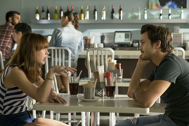 Girlboss - The Trip - De la película - Britt Robertson, Johnny Simmons