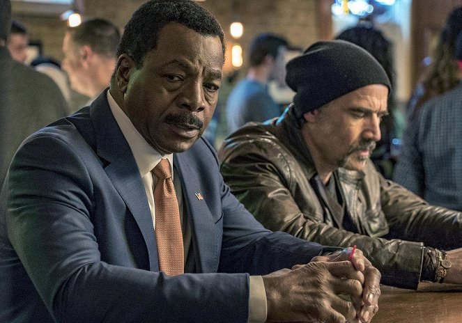Chicago P.D. - Favor, Affection, Malice or Ill-Will - Photos - Carl Weathers, Elias Koteas