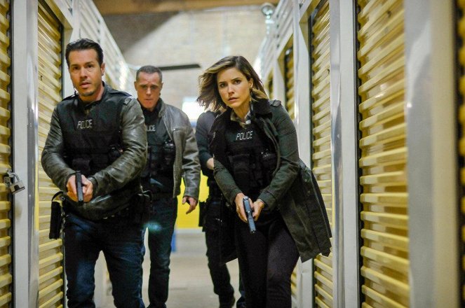 Chicago P.D. - Forget My Name - Kuvat elokuvasta - Jon Seda, Sophia Bush