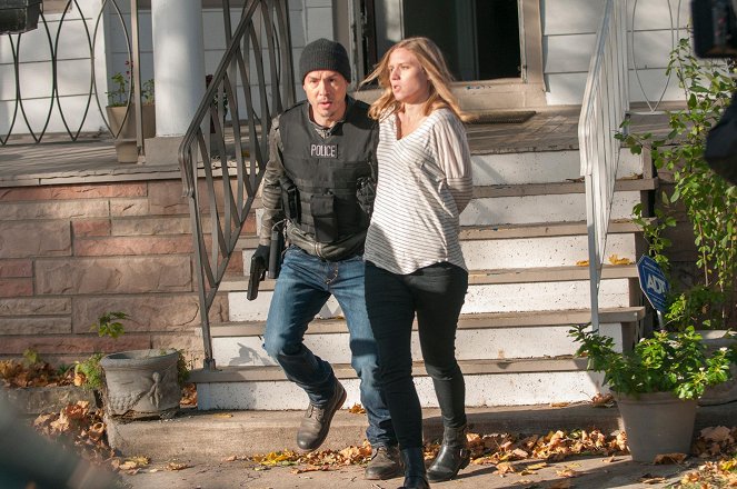 Chicago P.D. - Knocked the Family Right Out - Photos - Jon Seda