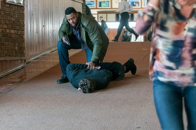 Chicago P.D. - Looking Out for Stateville - Photos