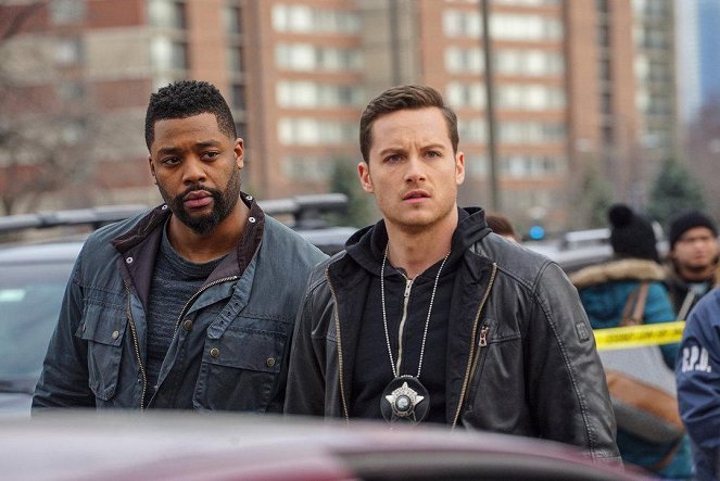 Chicago P.D. - The Song of Gregory Williams Yates - Photos - Laroyce Hawkins, Jesse Lee Soffer