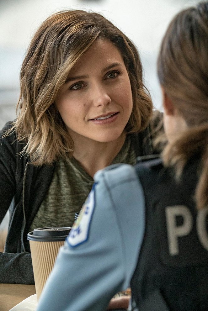 Chicago P.D. - Inna normalność - Z filmu - Sophia Bush