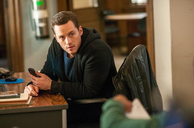 Chicago P.D. - We Don't Work Together Anymore - Photos - Jesse Lee Soffer