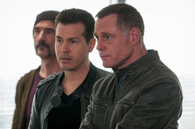 Chicago P.D. - We Don't Work Together Anymore - Photos - Jon Seda, Jason Beghe