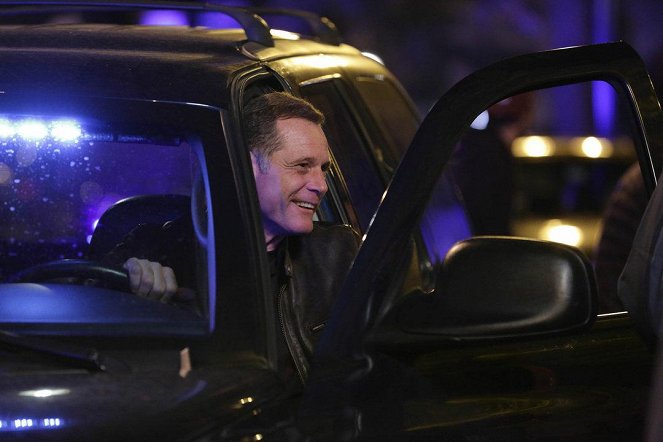 Chicago P.D. - Now Is Always Temporary - Photos - Jason Beghe