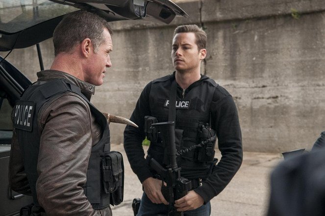 Chicago P.D. - Thirty Balloons - Photos - Jesse Lee Soffer