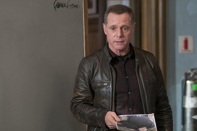 Chicago P.D. - The Price We Pay - Photos - Jason Beghe