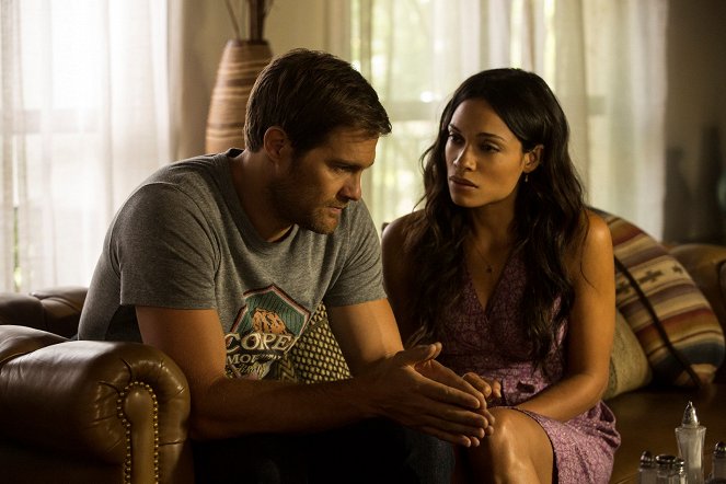 Öldöklő szerelem - Filmfotók - Geoff Stults, Rosario Dawson