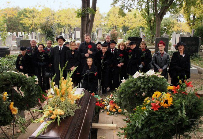 Blatt und Blüte - Die Erbschaft - Film - Alexander Strobele, Marie-Christine Friedrich, Holger Schober, Erni Mangold, Brigitte Kren, Rafael Schuchter, Christiane Hörbiger