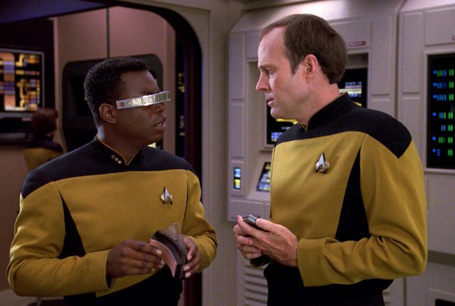 Star Trek: The Next Generation - Season 6 - Realm of Fear - Photos - LeVar Burton, Dwight Schultz