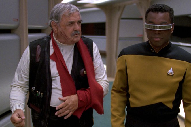 Star Trek - Das nächste Jahrhundert - Season 6 - Besuch von der alten Enterprise - Filmfotos - James Doohan, LeVar Burton