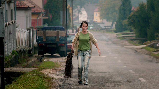 A mi kis falunk - A vaddisznó - Kuvat elokuvasta - Rozi Lovas