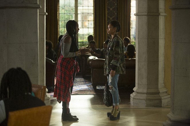 Dear White People - Chapter I - Photos - Ashley Blaine Featherson, Logan Browning
