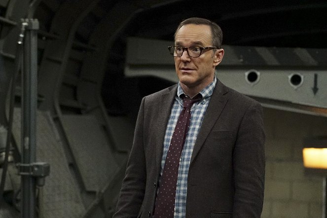 Agents of S.H.I.E.L.D. - Identity and Change - Photos - Clark Gregg