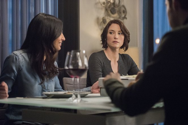 Supergirl - Alex - Do filme - Floriana Lima, Chyler Leigh