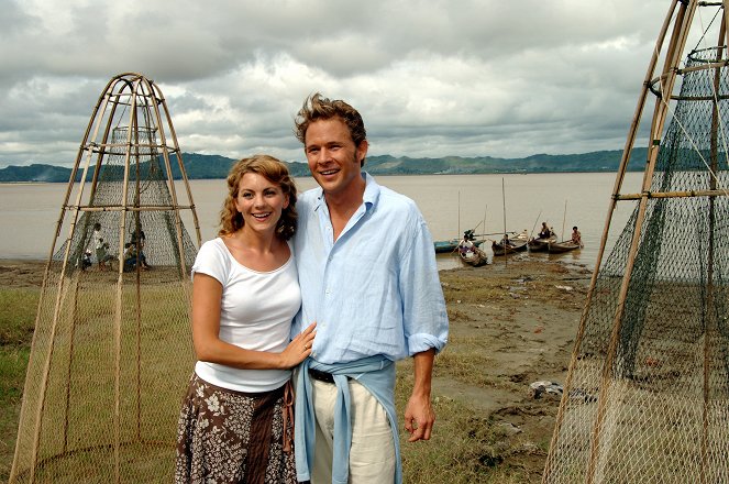 Kreuzfahrt ins Glück - Hochzeitsreise nach Burma - Z filmu - Luise Bähr, Oliver Clemens