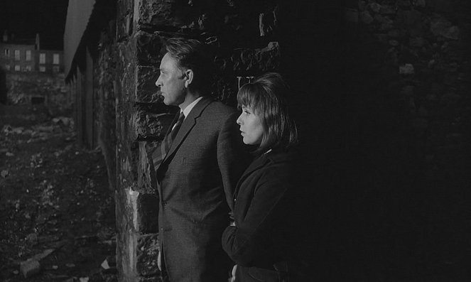 Spion aan de muur - Van film - Richard Burton, Claire Bloom