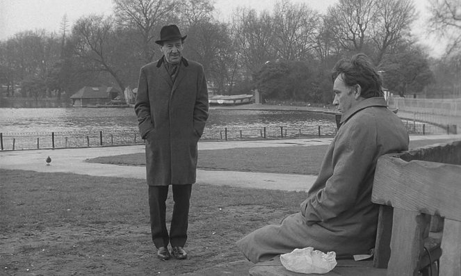 Špión, který přišel z chladu - Z filmu - Michael Hordern, Richard Burton