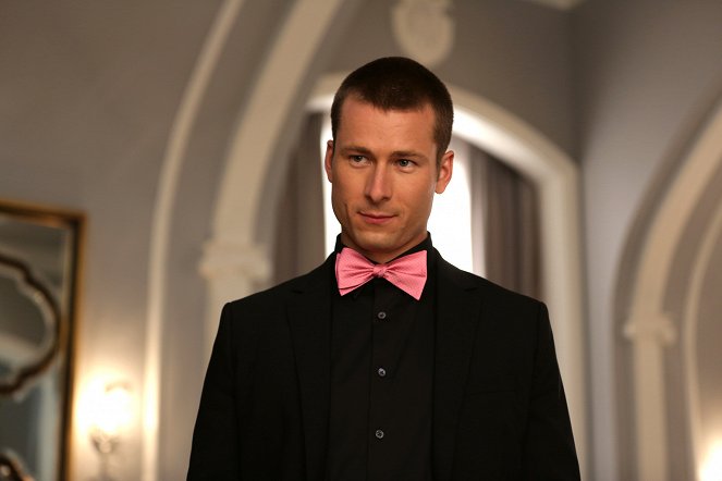 Scream Queens – Gyilkos történet - Beware of Young Girls - Filmfotók - Glen Powell