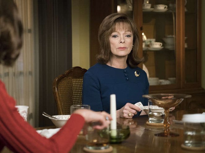 Masters of Sex - Night and Day - Photos - Frances Fisher