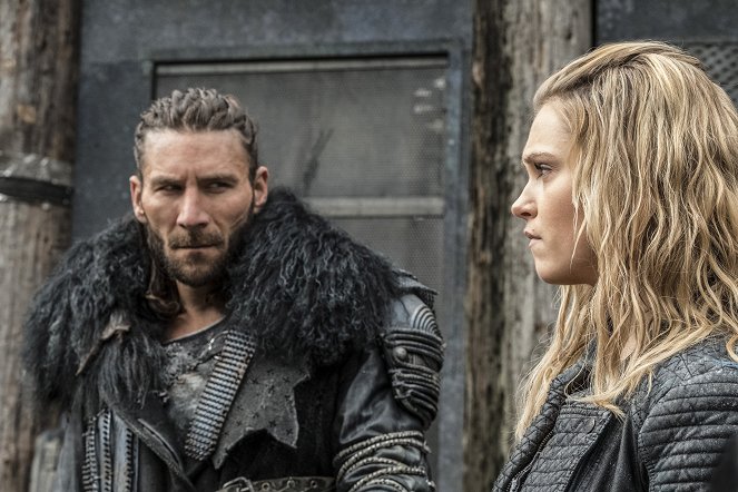 The 100 - Aus der Asche werden wir auferstehen - Filmfotos - Zach McGowan, Eliza Taylor