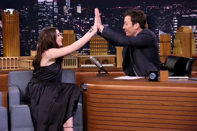 The Tonight Show Starring Jimmy Fallon - Photos - Anne Hathaway, Jimmy Fallon