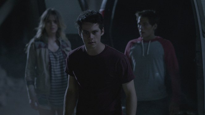 Teen Wolf - Smoke and Mirrors - Photos - Shelley Hennig, Dylan O'Brien, Dylan Sprayberry