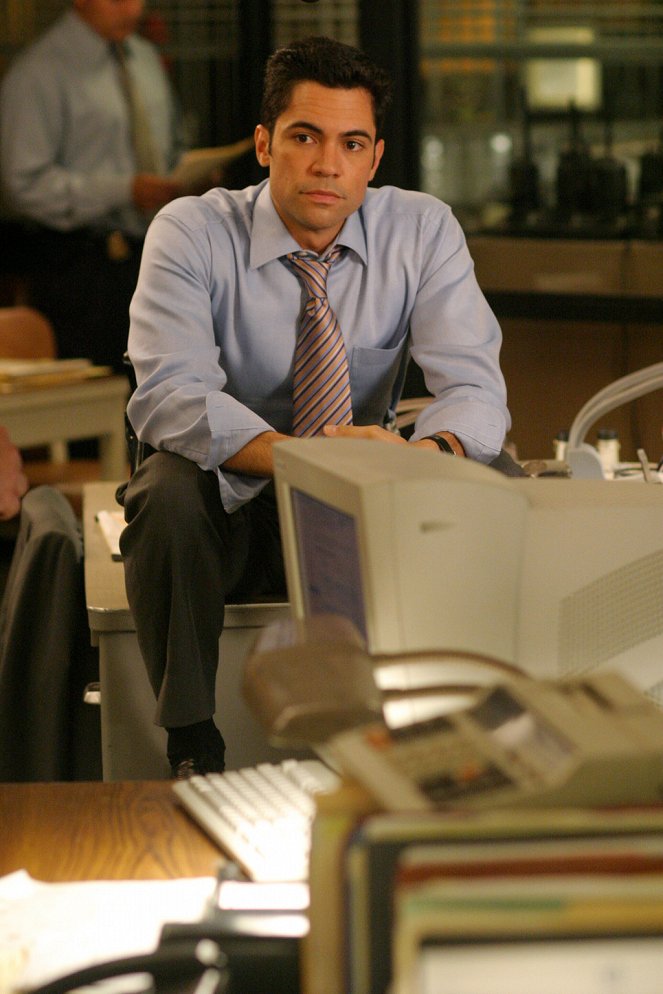 Cold Case - It's Raining Men - Photos - Danny Pino