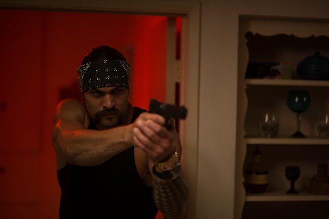 Jak dogryźć mafii - Z filmu - Jason Momoa