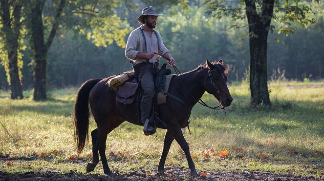 By Way of Helena - Z filmu - Liam Hemsworth