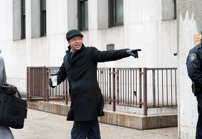 Blue Bloods - Crime Scene New York - Season 2 - Some Kind of Hero - Photos - Donnie Wahlberg