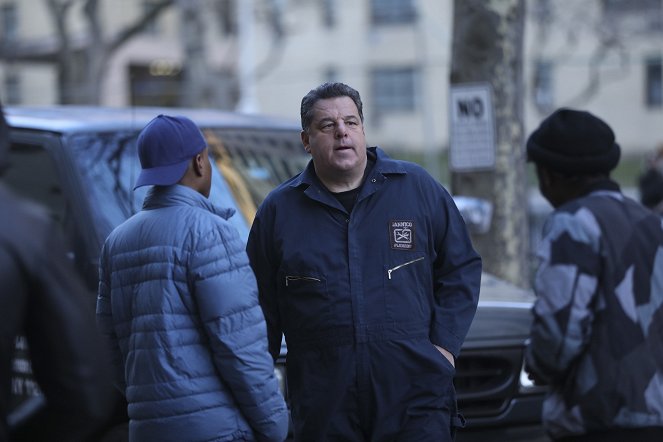 Blue Bloods - Crime Scene New York - Season 7 - No Retreat, No Surrender - Photos