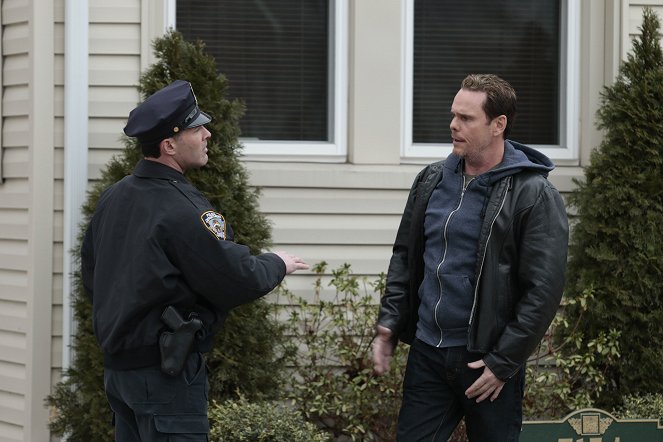 Blue Bloods (Familia de policías) - Dura negociación - De la película - Donnie Wahlberg, Kevin Dillon