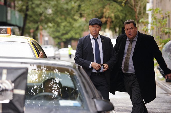Blue Bloods - Season 7 - Guilt by Association - Do filme - Donnie Wahlberg, Steve Schirripa