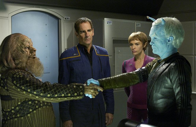 Star Trek: Enterprise - Season 4 - United - Photos - Lee Arenberg, Scott Bakula, Jolene Blalock, Jeffrey Combs