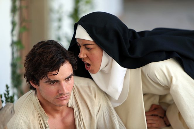 The Little Hours - Film - Dave Franco, Aubrey Plaza