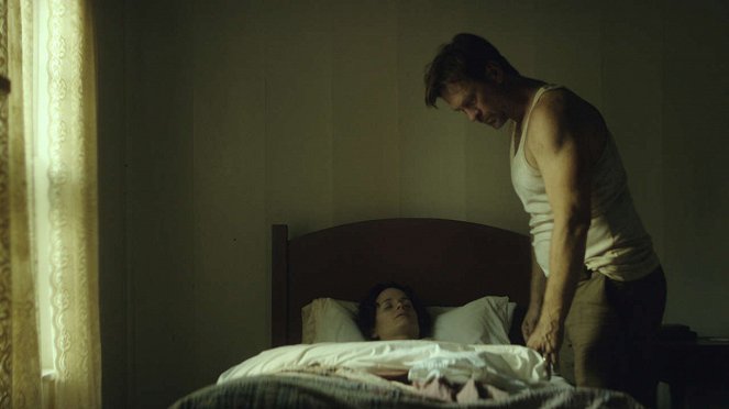One and Two - Film - Elizabeth Reaser, Grant Bowler