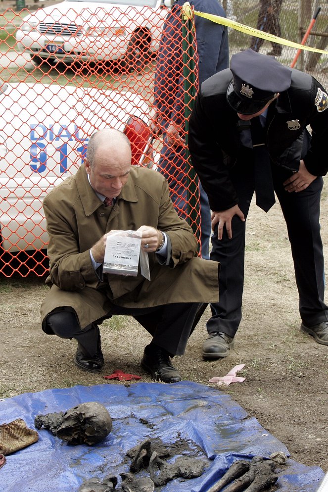 Cold Case - Kein Opfer ist je vergessen - Season 5 - Krieg der Welten - Dreharbeiten - John Finn