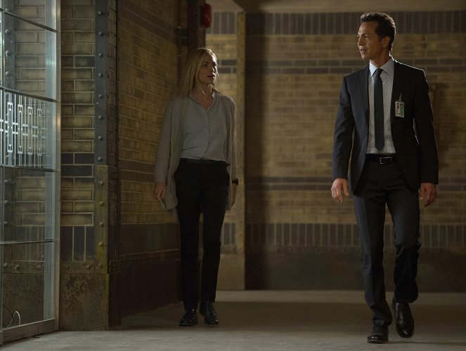 24 - Lontoo - 11:00 a.m.-12:00 p.m. - Kuvat elokuvasta - Yvonne Strahovski, Benjamin Bratt