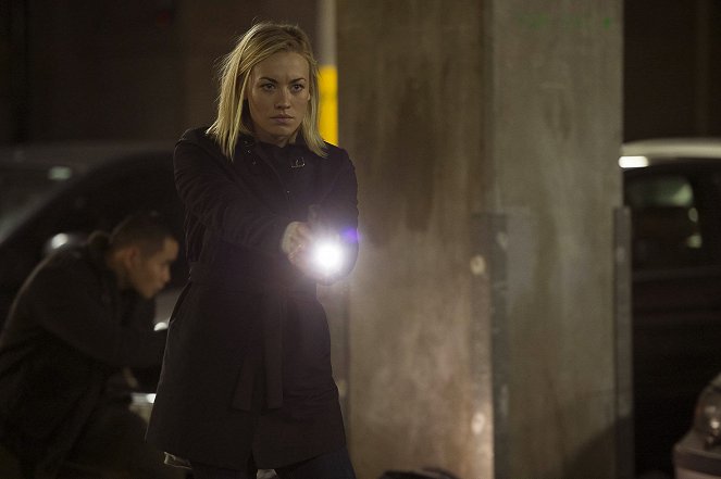 24: Live Another Day - 12:00 p.m.-1:00 p.m. - De la película - Yvonne Strahovski