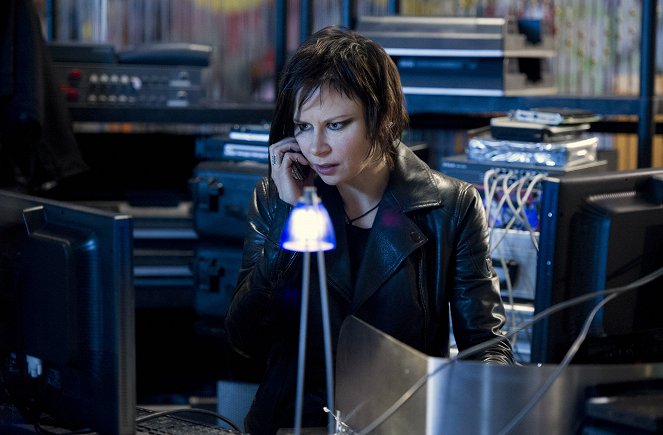 24: Live Another Day - 1:00 p.m.-2:00 p.m. - Photos - Mary Lynn Rajskub