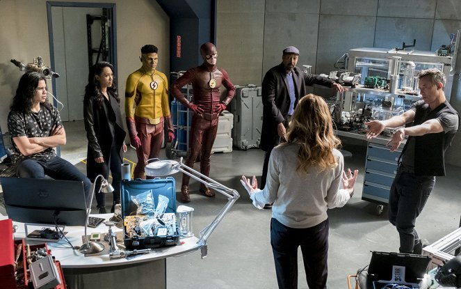 The Flash - Cause and Effect - Photos