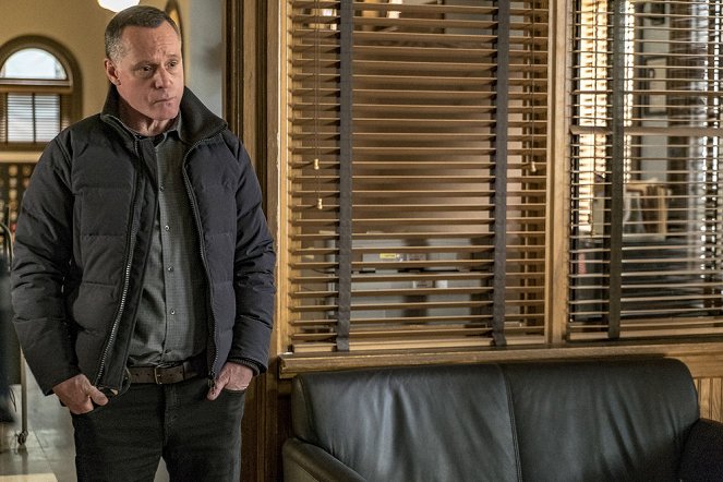 Chicago P.D. - Grasping for Salvation - Photos - Jason Beghe